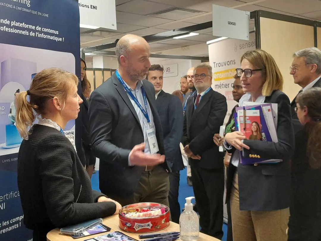 UHFP La ministre du travail au stand ENI ELEARNING UHFP La ministre du travail au stand ENI ELEARNING